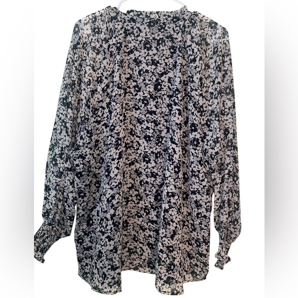 NWT- Philosophy sheer, floral blouse. Size 2X/TTG Women - Picture 2 of 9